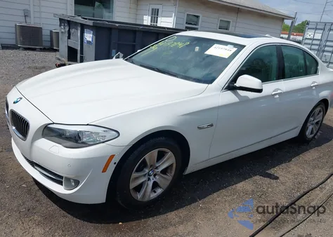 2013 BMW 528I xDrive z USA, uszkodzony, nr VIN WBAXH5C58DD113587